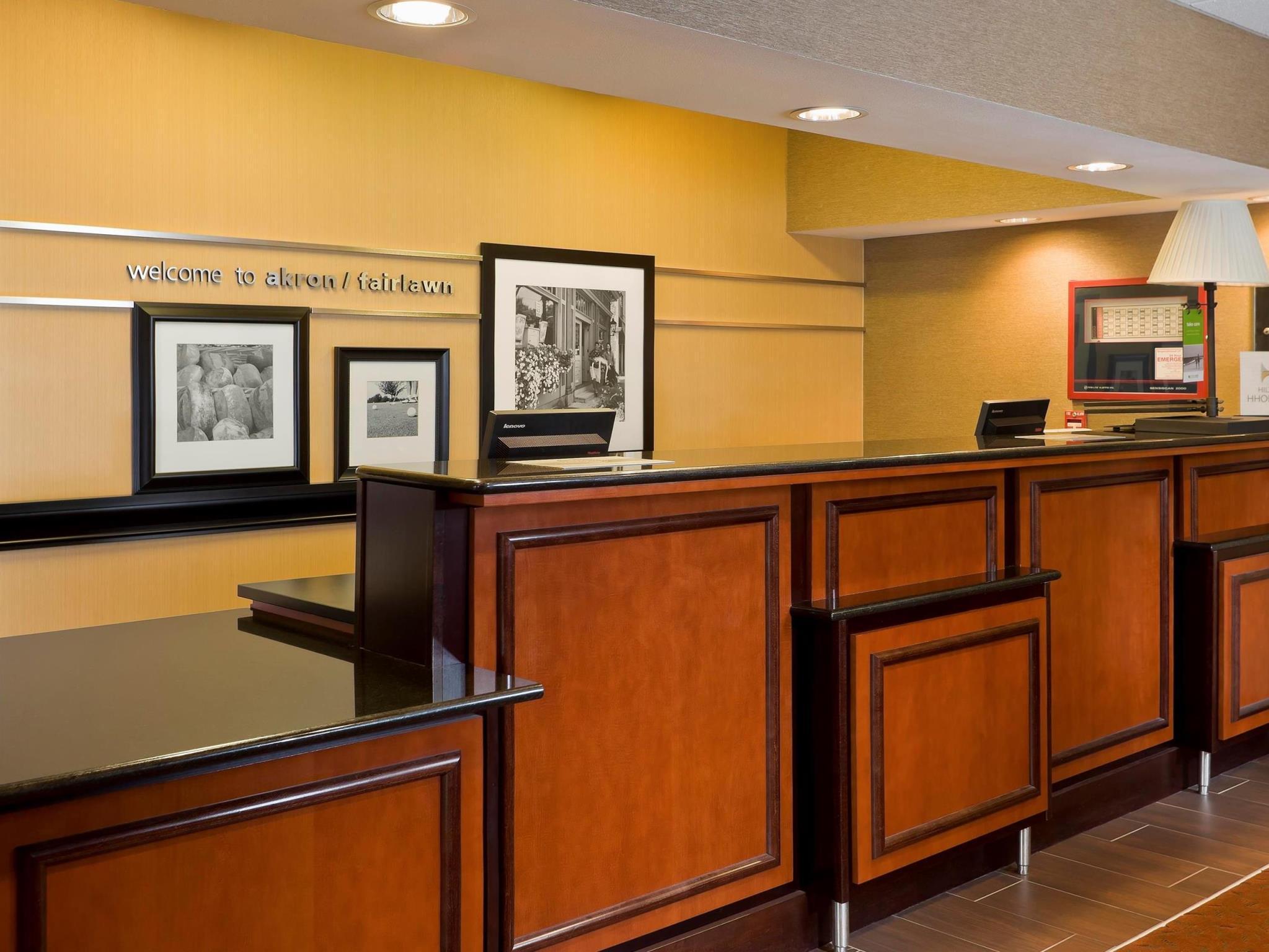 Hampton Inn Akron-Fairlawn Montrose Exterior foto