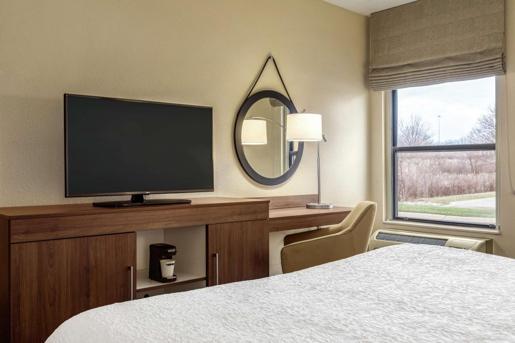 Hampton Inn Akron-Fairlawn Montrose Exterior foto
