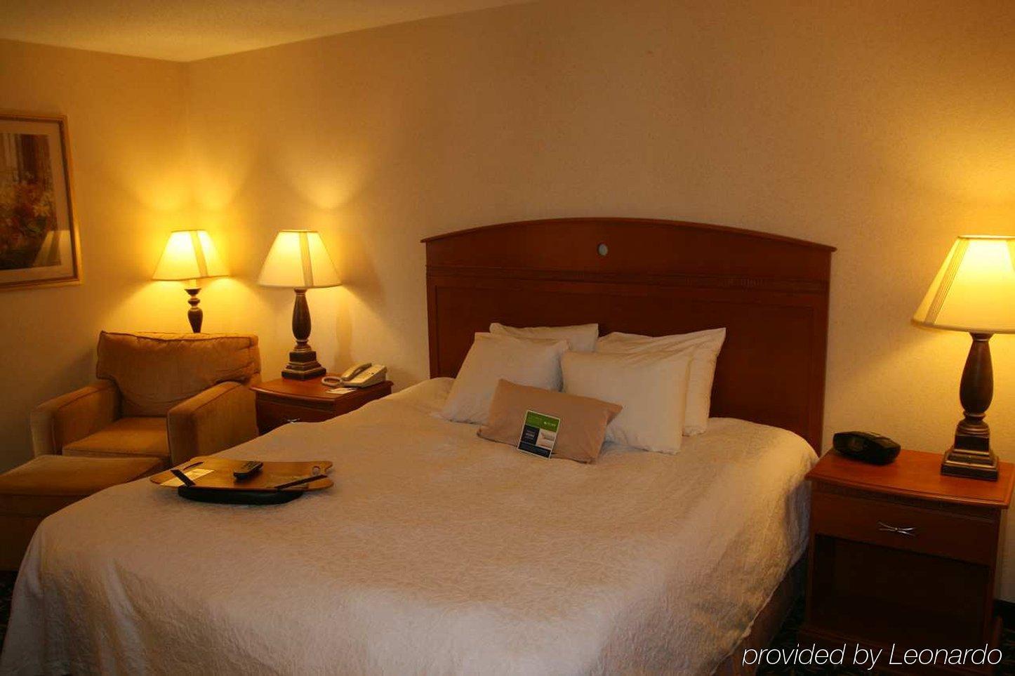 Hampton Inn Akron-Fairlawn Montrose Zimmer foto