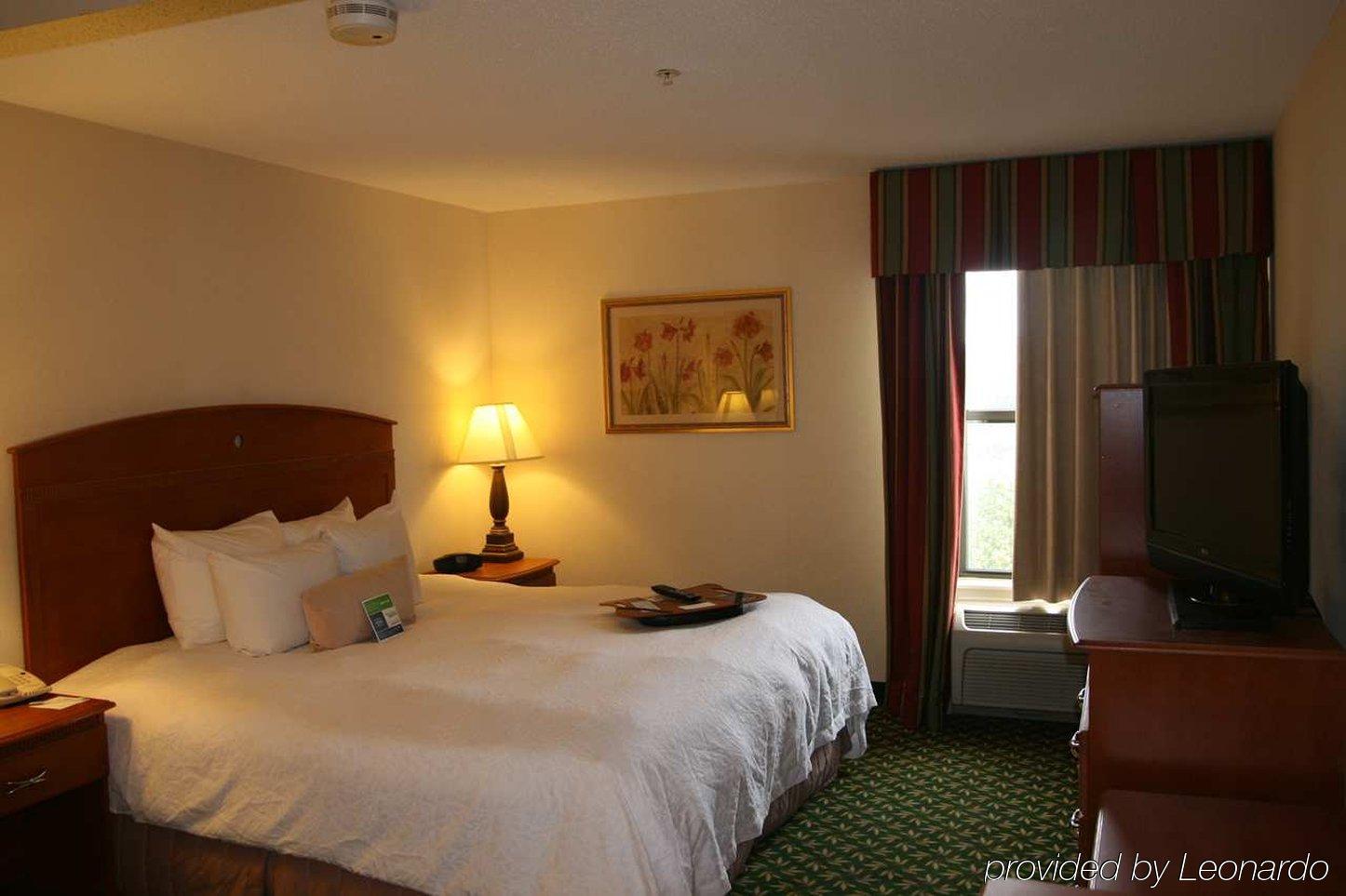 Hampton Inn Akron-Fairlawn Montrose Zimmer foto