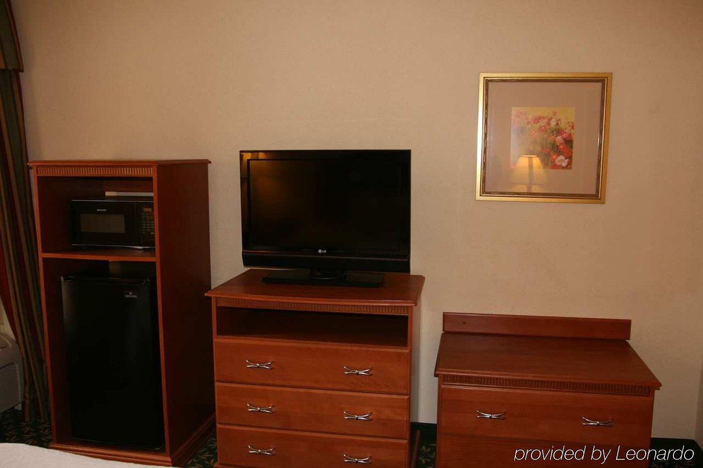 Hampton Inn Akron-Fairlawn Montrose Zimmer foto